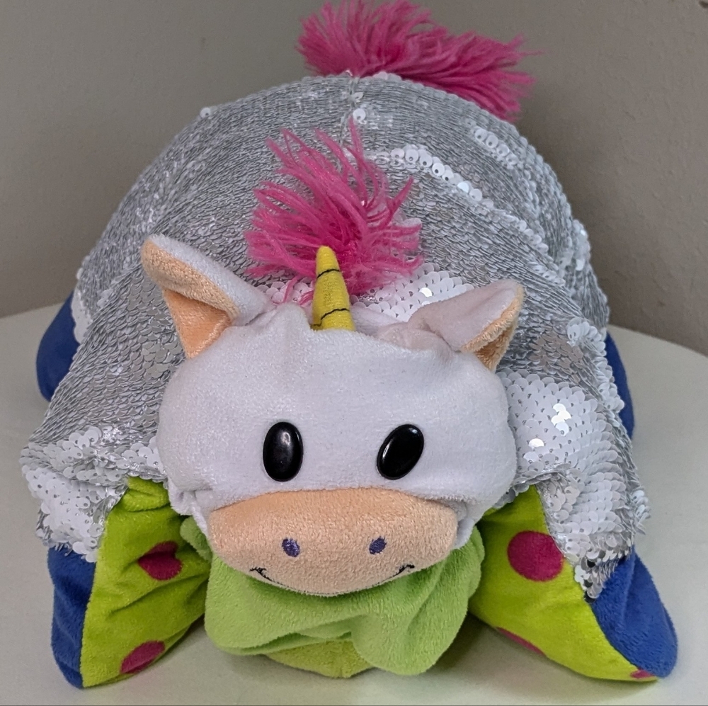 FlipaZoo Flip N Play Friends Dragon to Unicorn Sequin White Silver Plush Pillow